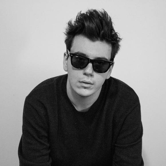 Meet your Posher, Luke - Picture 1 of 1